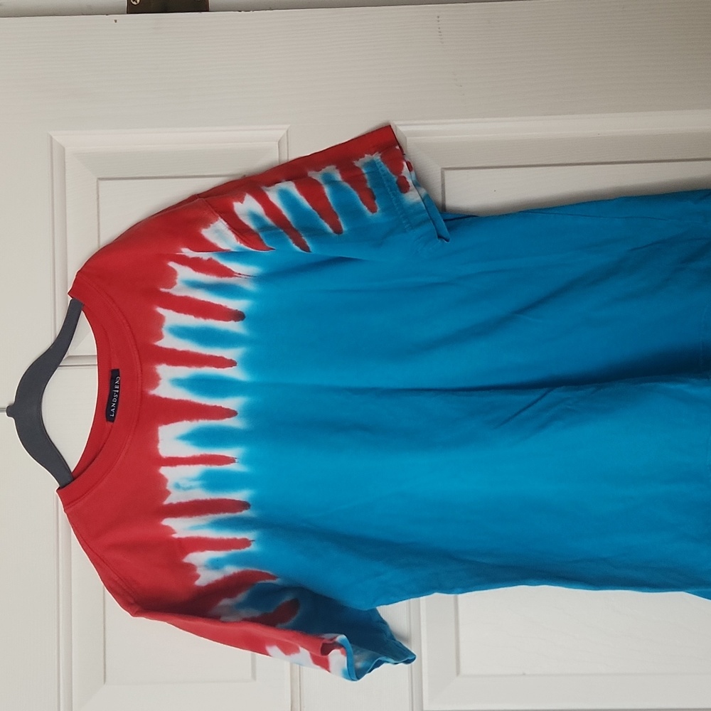 ❤️Boys size M shirt